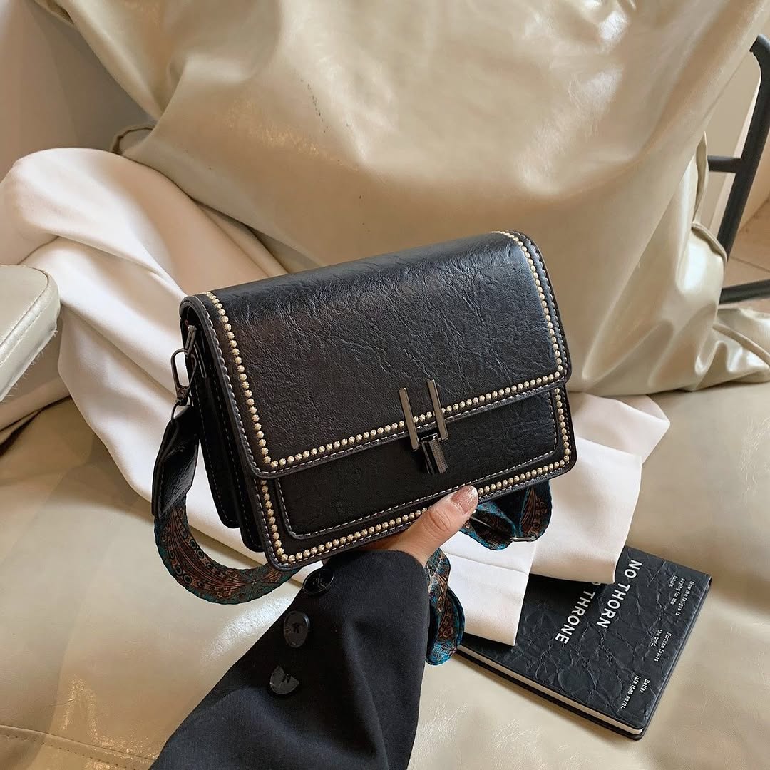 Сумка Classic Crossbody — Карамельная классика