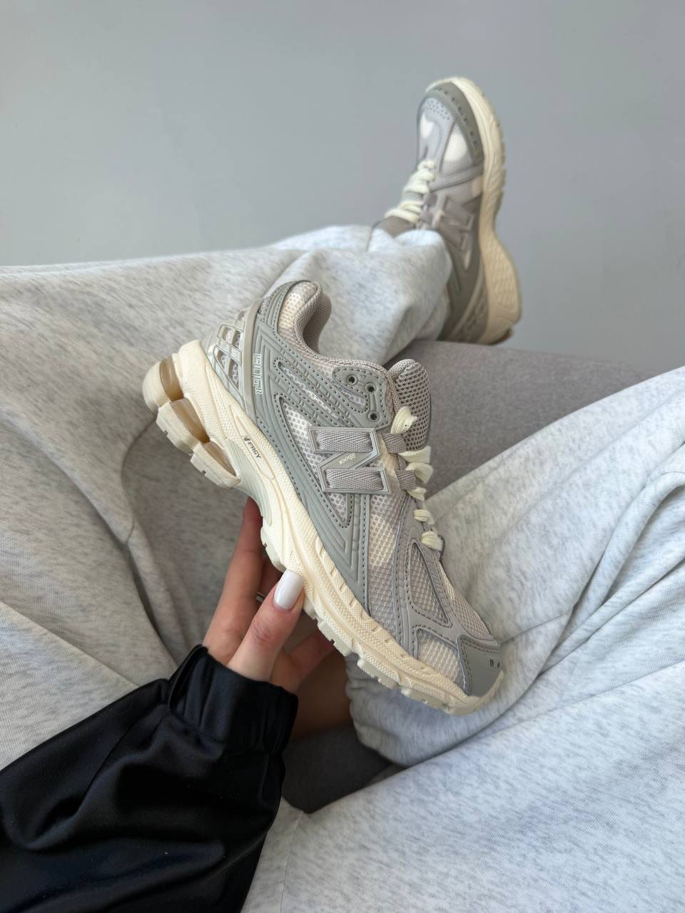 Кроссовки New Balance 1906R — Warm Cream Runner